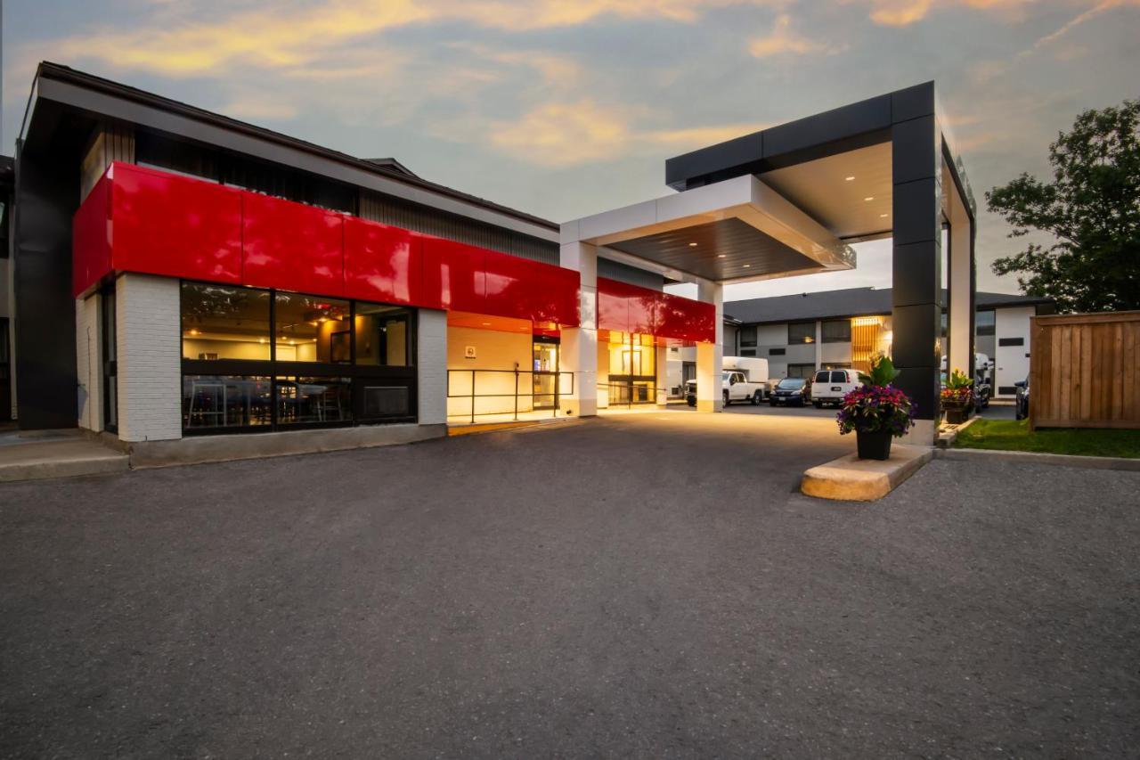 Comfort Inn West Оттава Экстерьер фото
